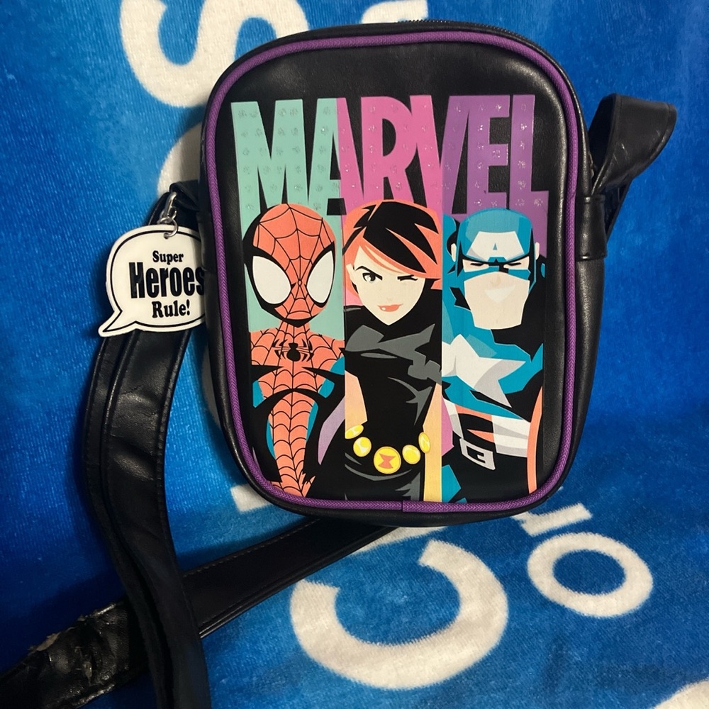 Marvel superheroes crossbody bag 8.5” x 6.5”